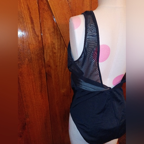 **NWOT** Time and Tru swimsuit - Picture 4 of 12